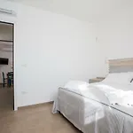 Milu Villa *